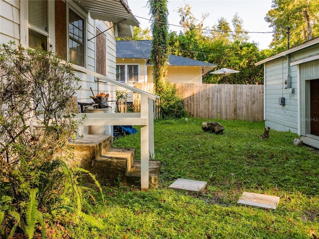 view of yard featuring fence