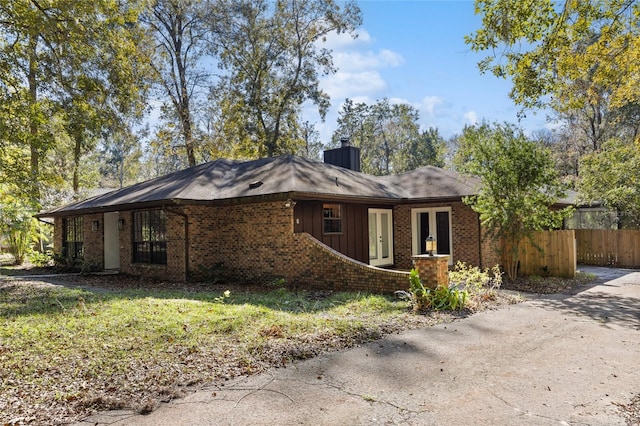 view of front of property