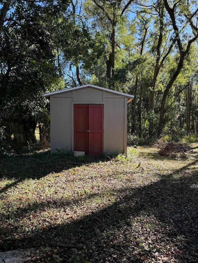 view of outbuilding