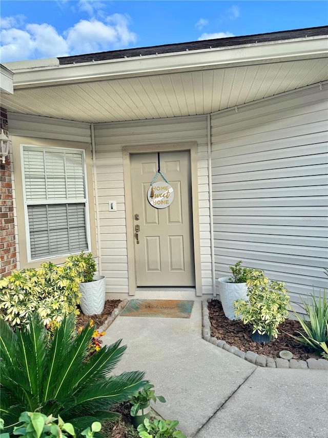 view of doorway to property