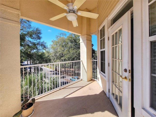 balcony featuring ceiling fan