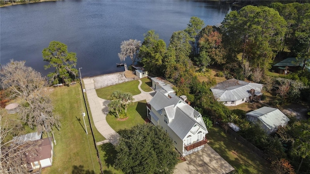 bird's eye view featuring a water view