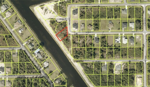 Listing photo 3 for 2501 Carlos Ave N, Lehigh Acres FL 33971