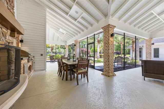 7106 NW 18th Ave, Gainesville, FL 32605 - sunroom / solarium with beam ceiling