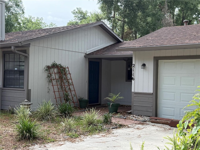 2116 SW 73rd St, Gainesville, FL 32607 - entrance to property with roof with shingles
