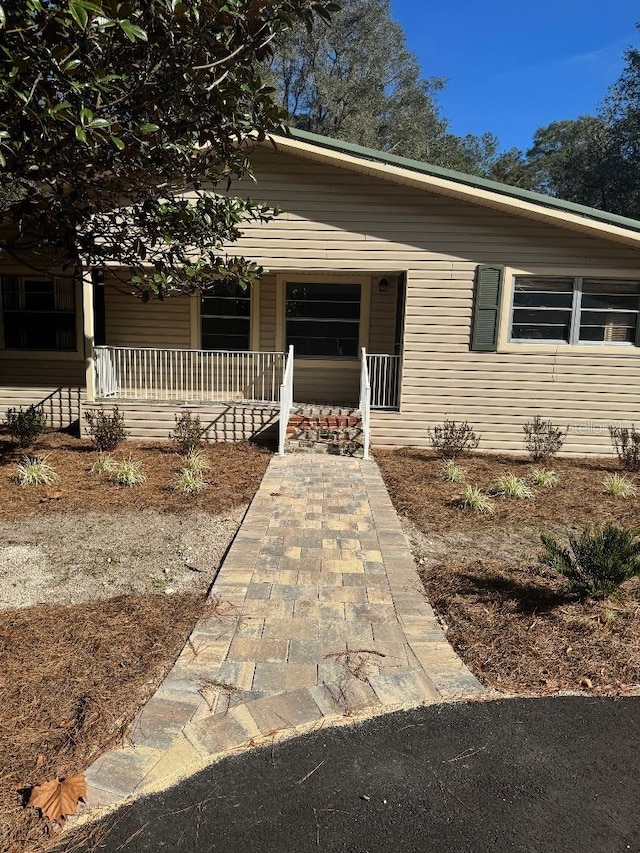 view of front of property with covered porch