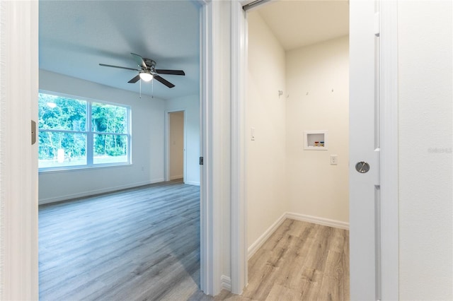 laundry room with light hardwood / wood-style floors, ceiling fan, and hookup for a washing machine