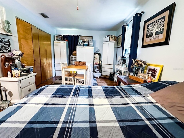 bedroom with a closet