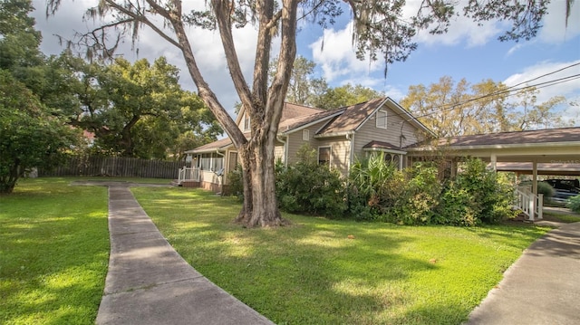 view of front of house featuring a front yard