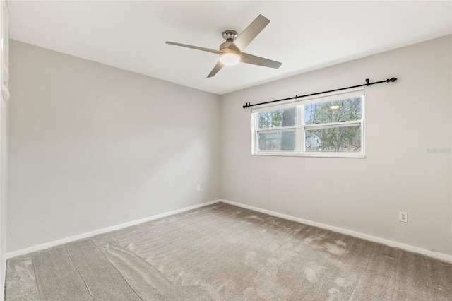 unfurnished room with carpet floors and ceiling fan