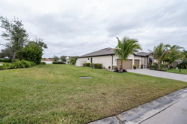 view of yard with a garage