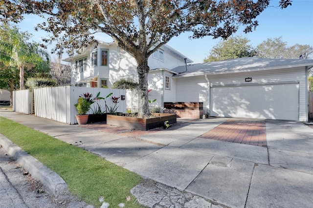 view of front facade with a garage