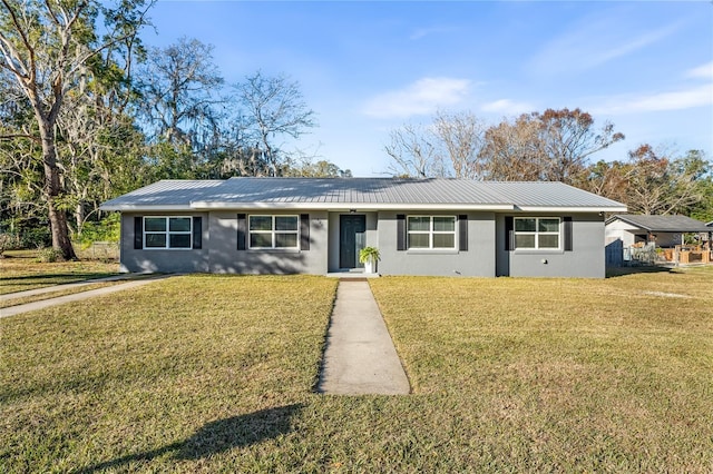 ranch-style home with a front yard