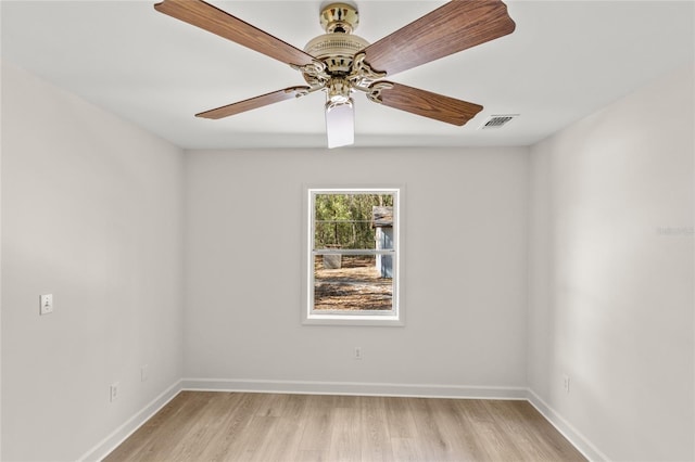 unfurnished room with light wood-type flooring and ceiling fan