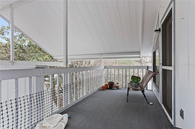 unfurnished sunroom with a healthy amount of sunlight