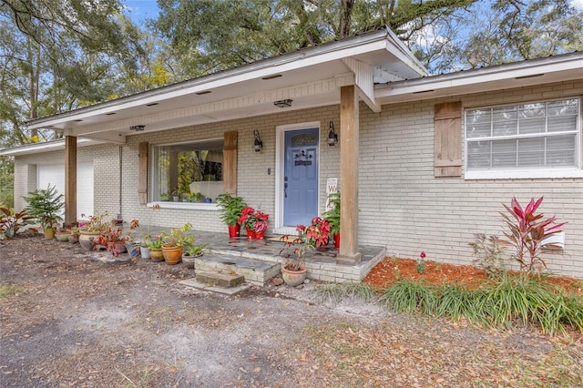 single story home with a garage