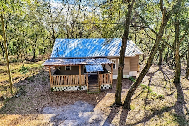 300 S US Highway 129, Bell, FL 32619 - view of front facade with a porch