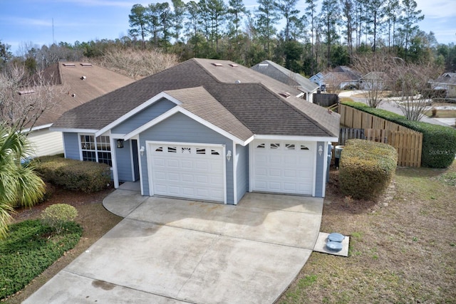 view of front facade featuring a garage