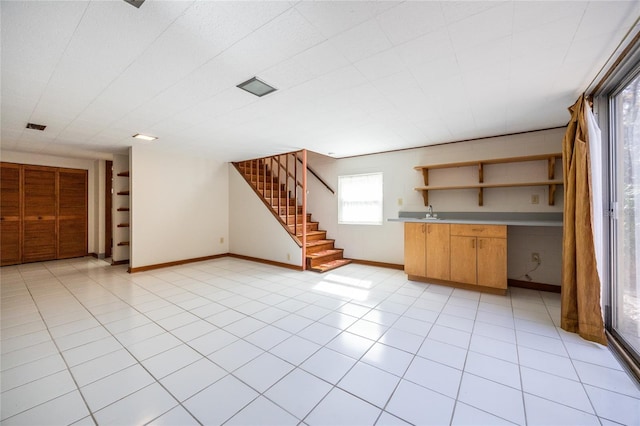 kitchen featuring light tile patterned floors