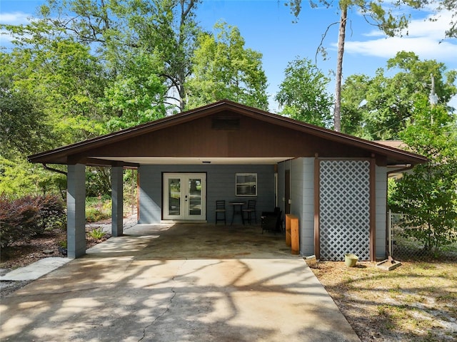 view of front of house with a carport