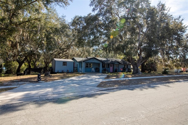 view of front of property