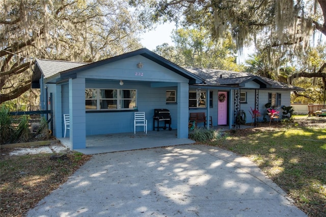 view of front of home