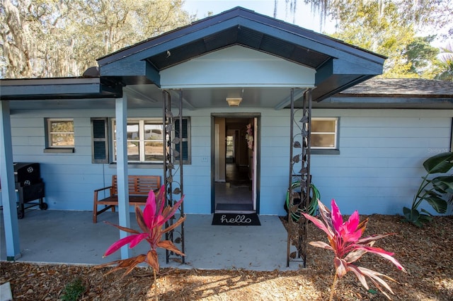 view of entrance to property