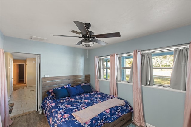 bedroom featuring ceiling fan