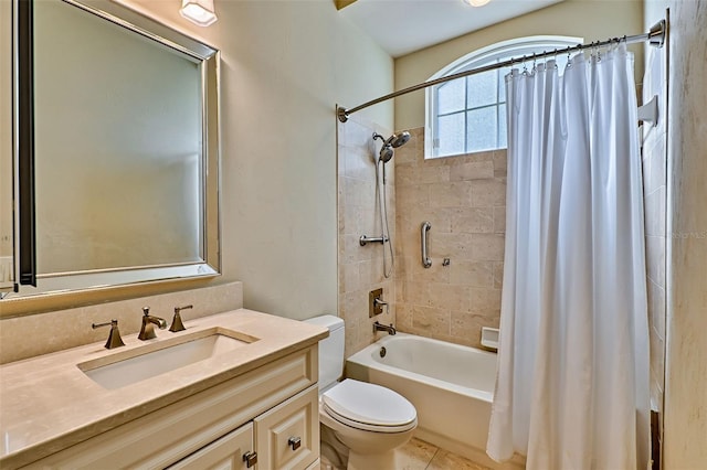 full bathroom featuring vanity, toilet, and shower / bath combo