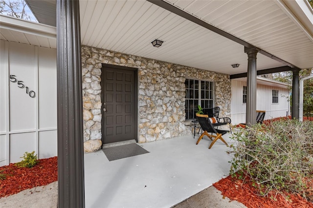 view of patio featuring covered porch