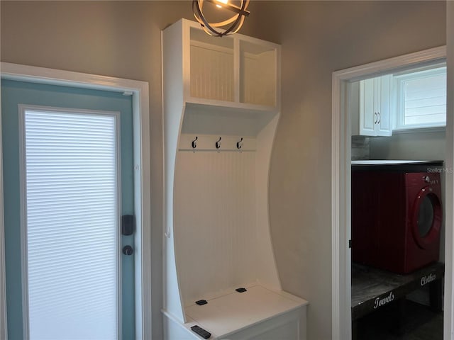 mudroom featuring washer / clothes dryer