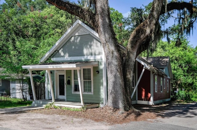 bungalow featuring a porch