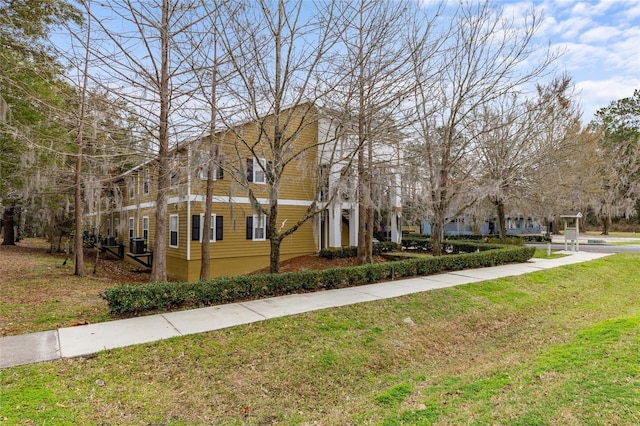 exterior space featuring a yard