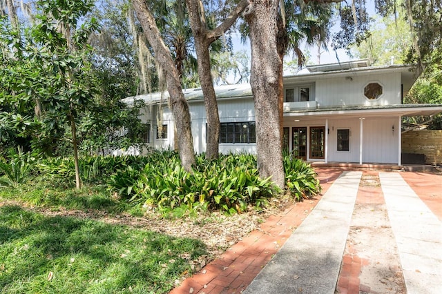 view of front of home