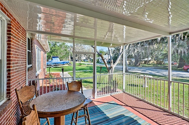 view of sunroom / solarium