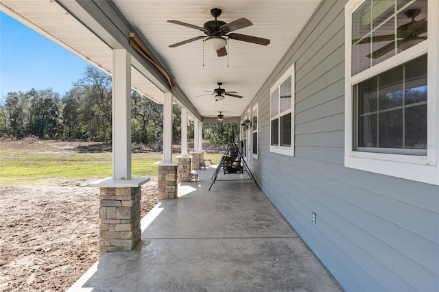 view of patio with ceiling fan and covered porch