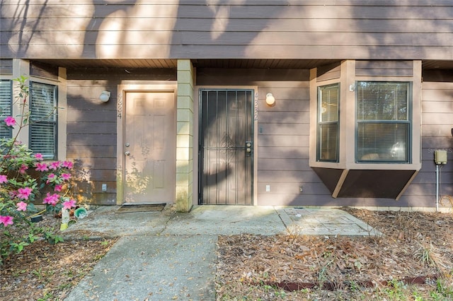 view of property entrance