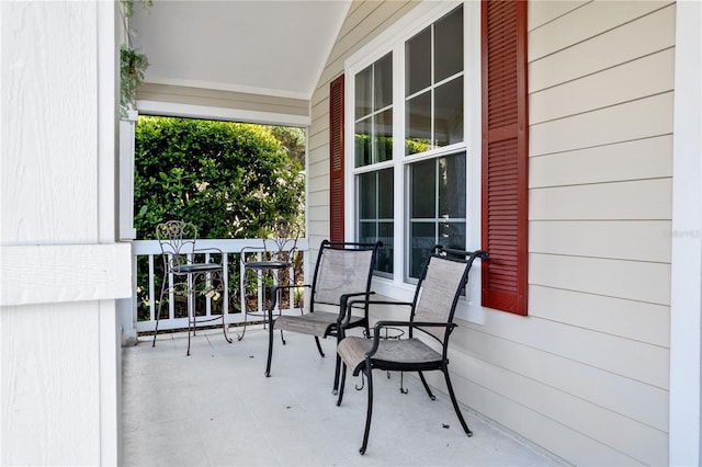 balcony featuring a porch