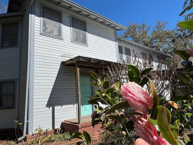 view of side of property