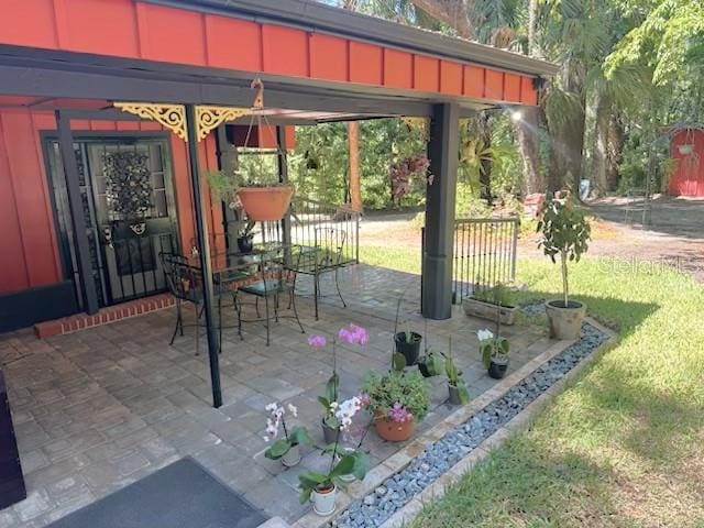1302 SE Wacahoota Rd, Micanopy, FL 32667 - view of patio