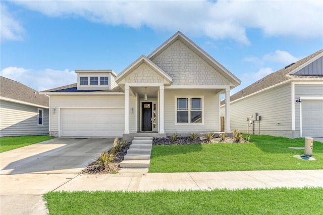 craftsman inspired home featuring driveway and a front lawn