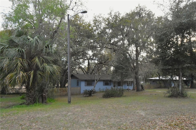 view of yard featuring fence