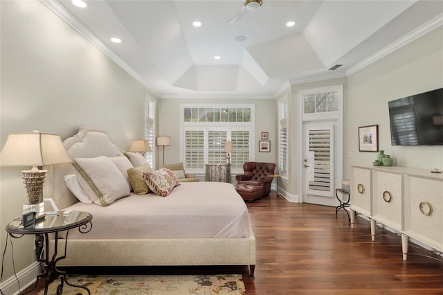 bedroom featuring visible vents, crown molding, dark wood-type flooring, baseboards, and recessed lighting