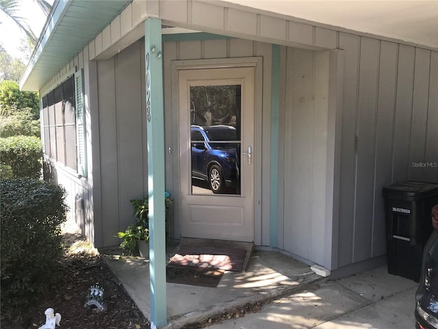 view of property entrance