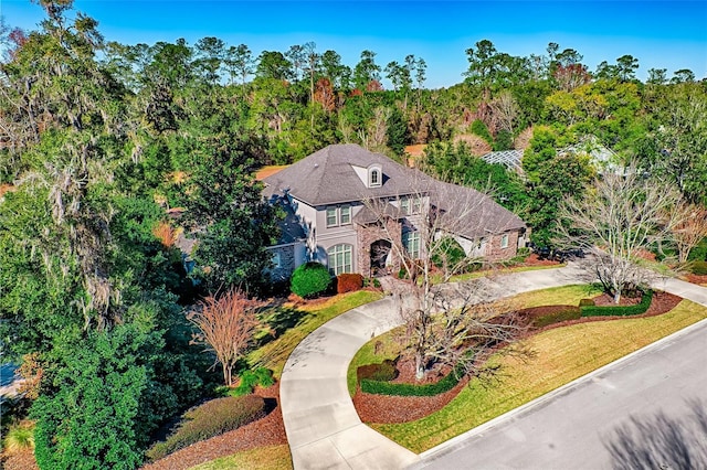 view of front of house with driveway