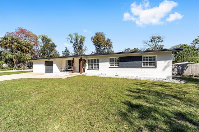 ranch-style house with a front yard