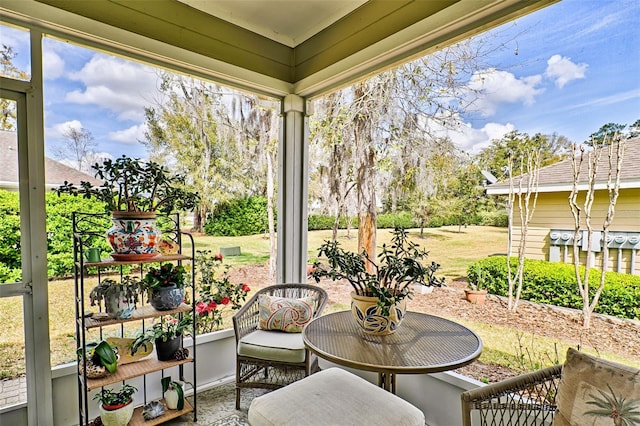 view of sunroom / solarium