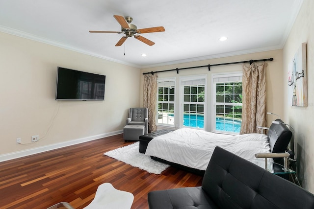 bedroom with crown molding, recessed lighting, ceiling fan, wood finished floors, and baseboards