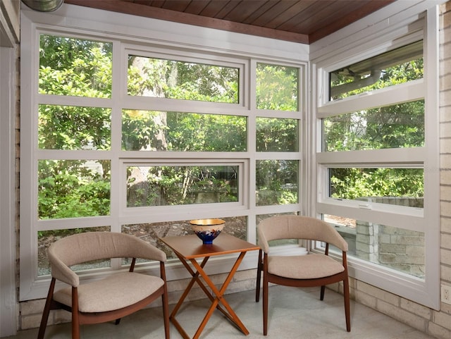 view of sunroom / solarium