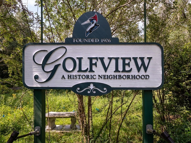 view of community / neighborhood sign